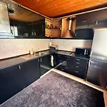 Villa Lea Hause With Swimming Pool,jacuzzi In Vitosha Montain And Free Parking Sofia