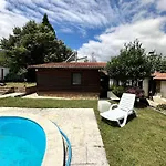 Lea Hause With Swimming Pool,jacuzzi In Vitosha Montain And Free Parking Villa Sofia