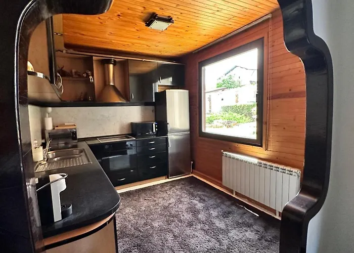 Villa Lea Hause With Swimming Pool,jacuzzi In Vitosha Montain And Free Parking