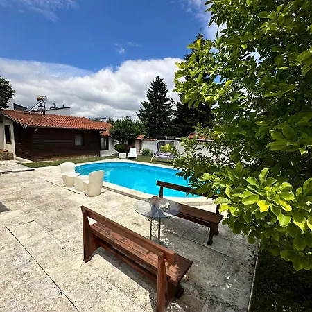 Lea Hause With Swimming Pool,jacuzzi In Vitosha Montain And Free Parking Villa *