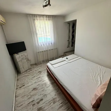 Lea Hause With Swimming Pool,jacuzzi In Vitosha Montain And Free Parking *