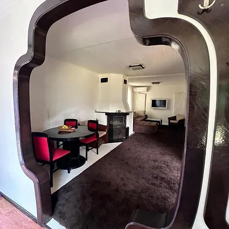 Lea Hause With Swimming Pool,jacuzzi In Vitosha Montain And Free Parking Вилла София