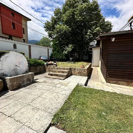 Villa Lea Hause With Swimming Pool,jacuzzi In Vitosha Montain And Free Parking Szófia