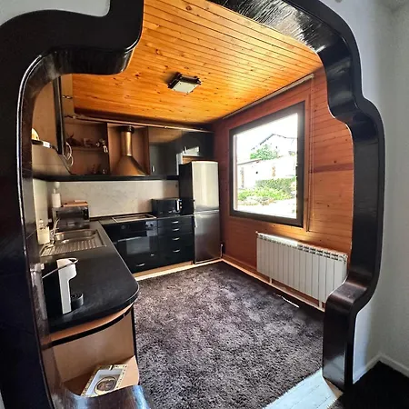Луксозна вила Lea Hause With Swimming Pool,jacuzzi In Vitosha Montain And Free Parking