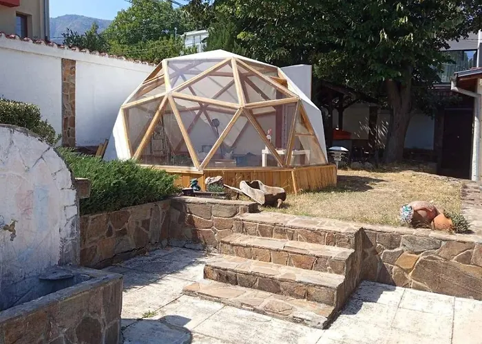 Lea Hause With Swimming Pool,jacuzzi In Vitosha Montain And Free Parking Sofia